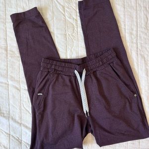 Vuori Sweatpants - Maroon